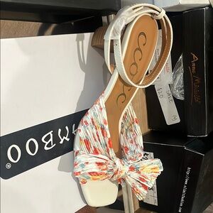 Coconuts by Matisse White and Orange Heels with Floral Bow